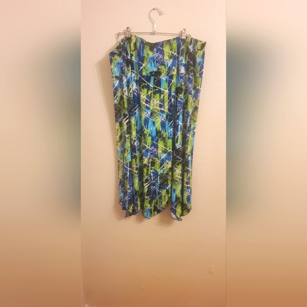 Cato Asymmetrical Hem Skirt. Size 22/24